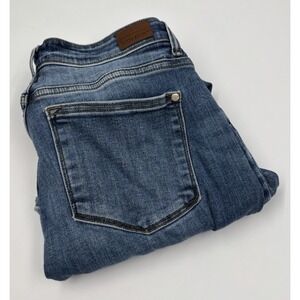 Judy Blue Women's 11/30 Boyfriend fit Blue Denim Ankle‎ Jeans